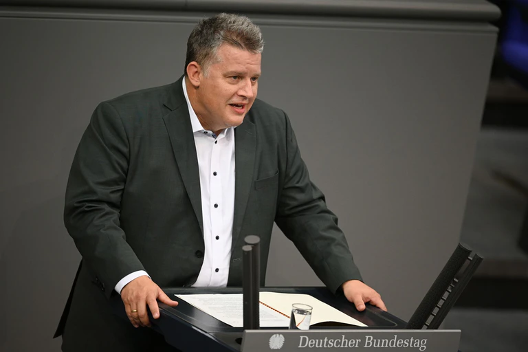 Der SPD-Abgeordnete Carsten Träger war umweltpolitischer Sprecher seiner Fraktion und Parlamentarischer Staatssekretär im Bundesumweltministerium. (Archivbild) — © Niklas Graeber/dpa