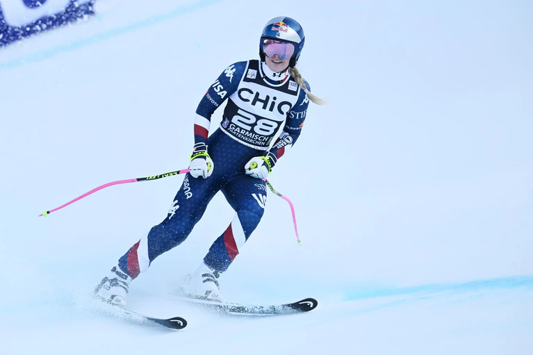 US-Skistar Lindsey Vonn schied beim Abfahrtsrennen in Garmisch-Partenkirchen aus. — © Angelika Warmuth/dpa