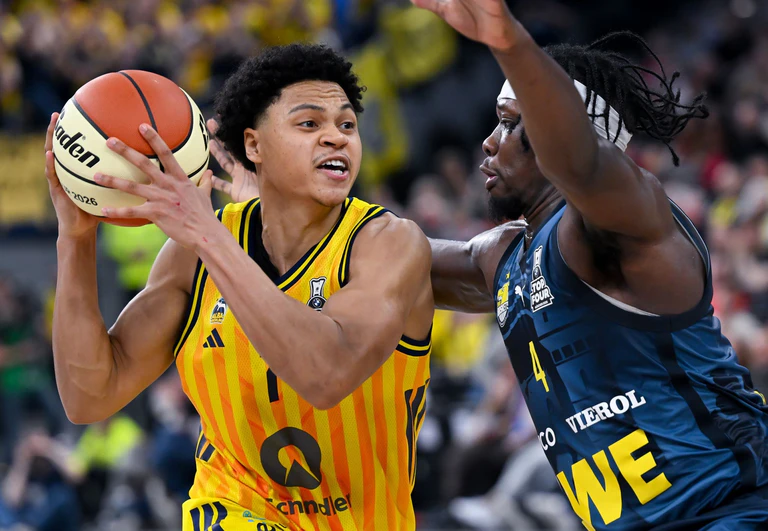 Jack Kayil und Alba Berlin stehen im Pokalfinale. — © Sven Hoppe/dpa