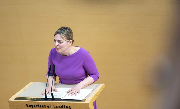 Katharina Schulze stößt mit ihrer «Freiheitsdienst»-Idee parteiintern auf Widerspruch. — © Leonie Asendorpf/dpa
