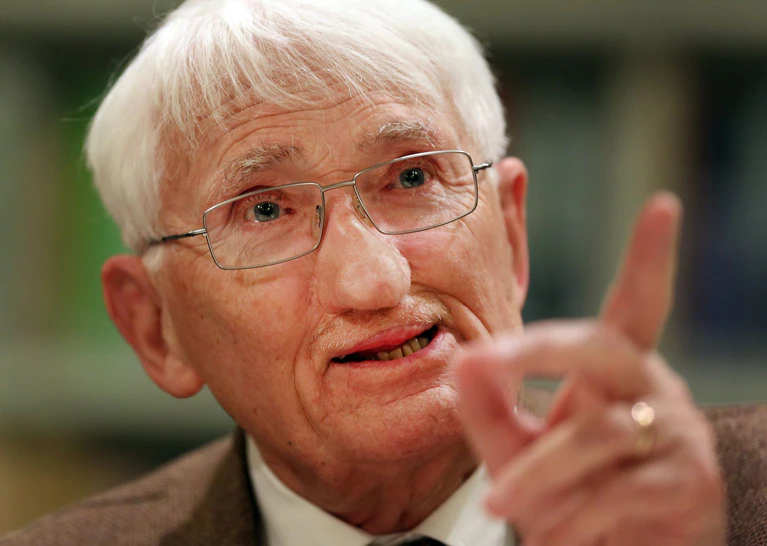 Habermas war für Bayerns Wissenschaftsminister Blume eine «intellektuelle Instanz». (Archivbild) — © Martin Gerten/dpa