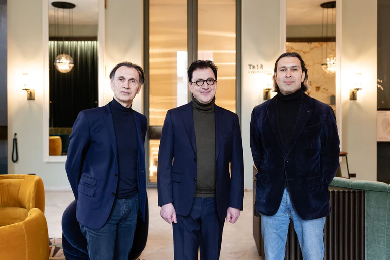 Die drei Chefs Hilaire, Dorny und Jurowski (v.l.). — © Geoffroy Schied/Bayerische Staatsoper/dpa