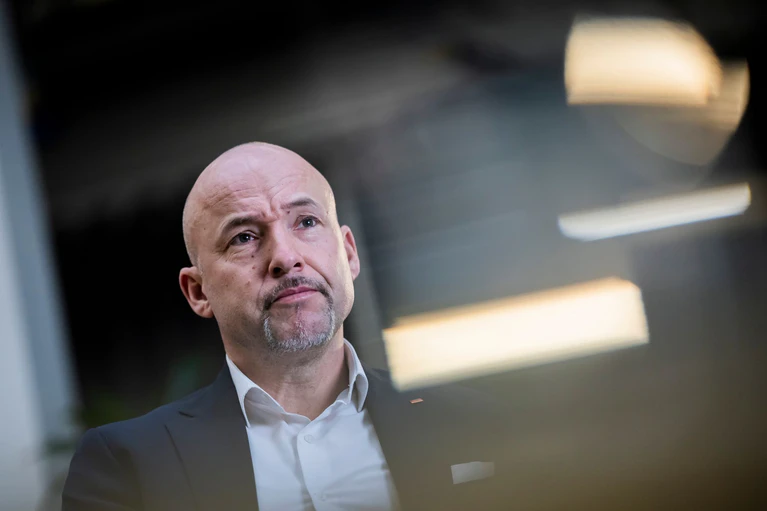 CSU-Landesgruppenchef Hoffmann rechnet sich von der industriellen Revolution im Weltraum auch für deutsche Forscher einen entscheidenden Vorteil aus. (Archivbild) — © Christoph Soeder/dpa