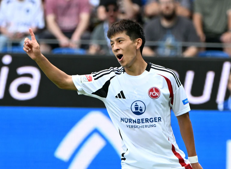 Kanji Okunuki kehrt nach Japan zurück. — © Uli Deck/dpa