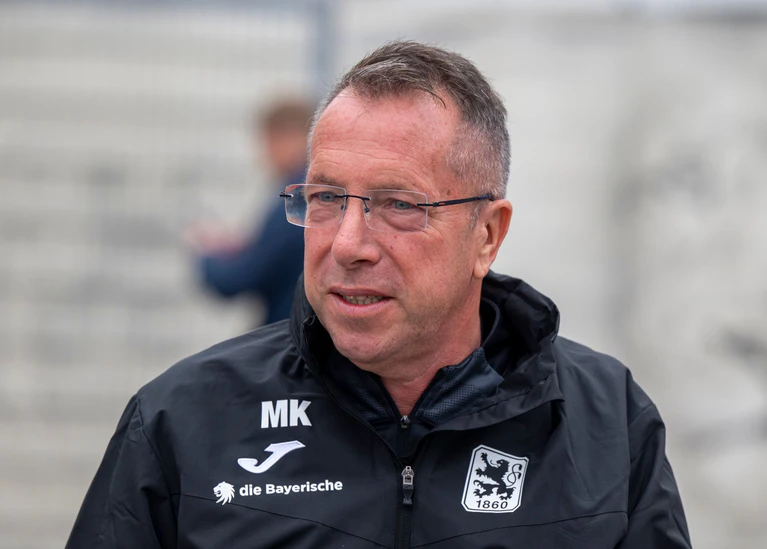 Neu-Coach Markus Kauczinski kassiert mit 1860 München seine erste Niederlage. (Archivfoto) — © Peter Kneffel/dpa