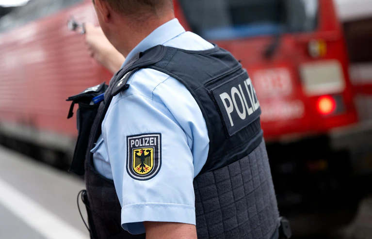 Einsicht zeigte der Jugendliche den Angaben zufolge nur wenig. (Symbolbild) — © Sven Hoppe/dpa