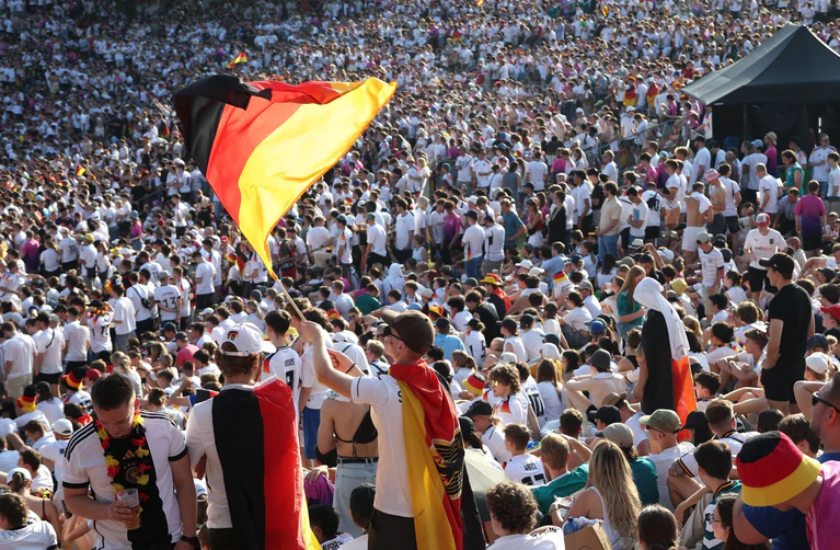 Das letzte Public Viewing im Münchner Olympiapark fand während der Heim-EM 2024 statt. (Archivbild) — © Karl-Josef Hildenbrand/dpa