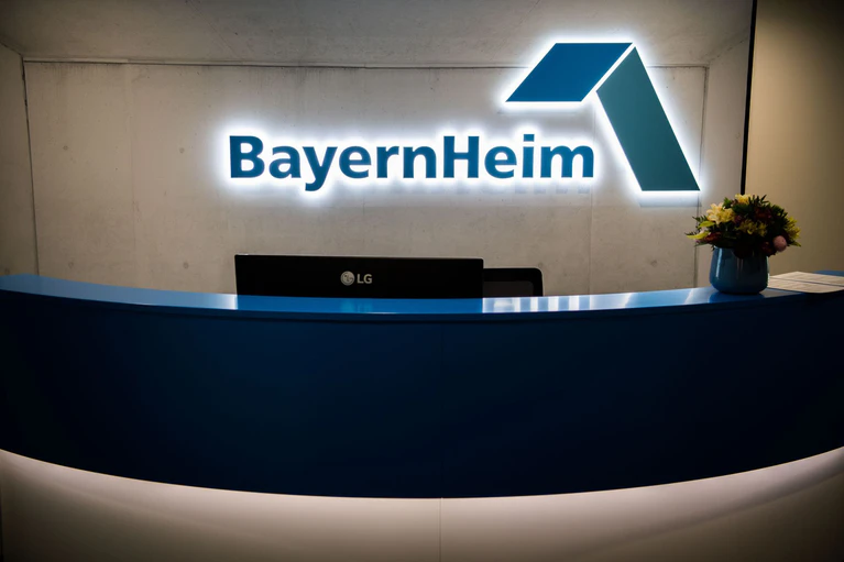 Die staatliche Wohnungsbaugesellschaft Bayernheim wird das von Ministerpräsident Markus Söder (CSU) ausgegebene Ziel des Baus 10.000 neuer Wohnungen bis 2025 weit verfehlen. — © Lino Mirgeler/dpa