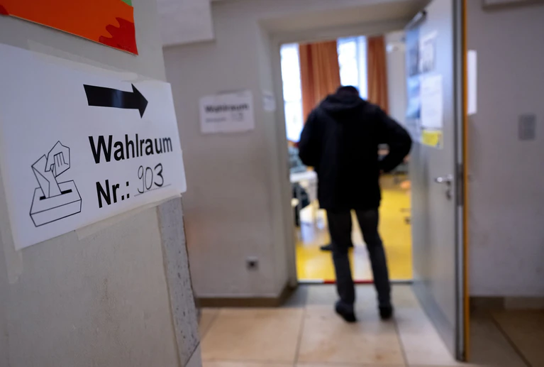 Hier geht's zur Olympia-Abstimmung.  — © Sven Hoppe/dpa