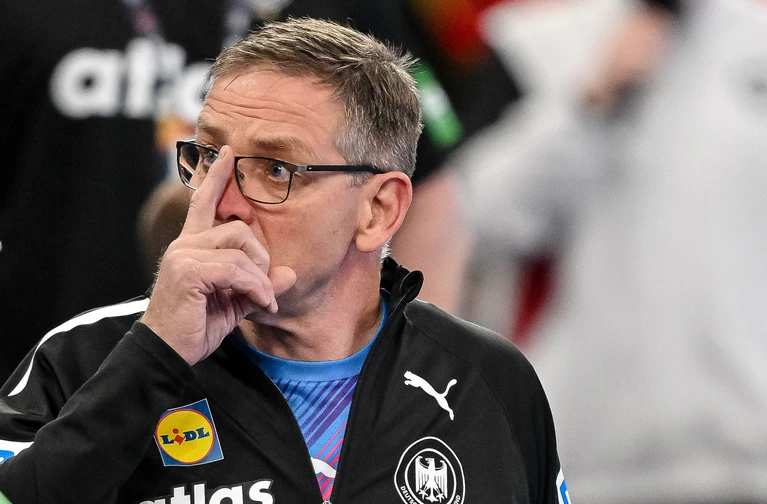 Der Auftritt des DHB-Teams bereitete Handball-Bundestrainer einige Sorgenfalten. — © Harry Langer/dpa