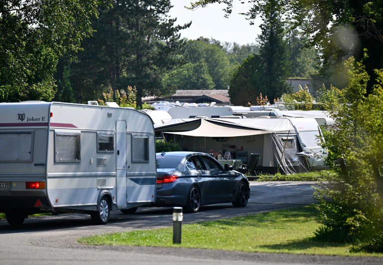 Besonders beliebt: Camping-Urlaub im Freistaat. (Archivbild) — © Uwe Lein/dpa
