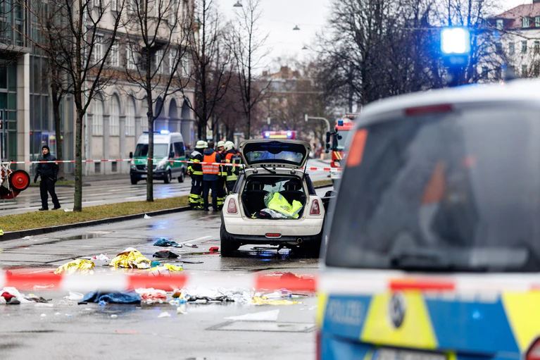 Es gab auch Schwerstverletzte. — © Matthias Balk/dpa