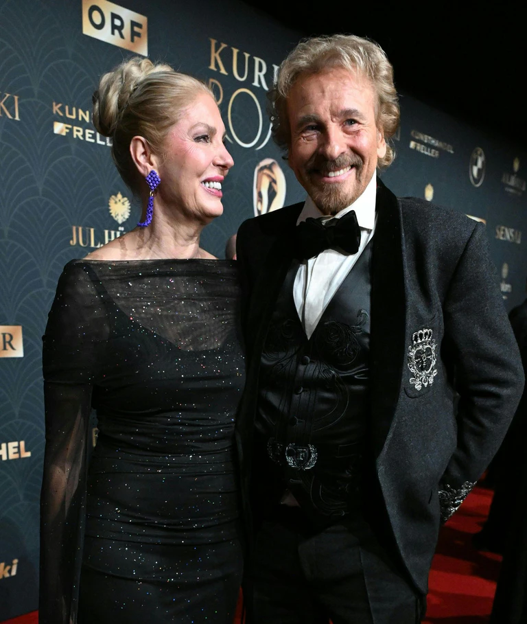 Thomas Gottschalk kam mit seiner Ehefrau Karina zur Romy-Vergabe. — © Barbara Gindl/APA/dpa