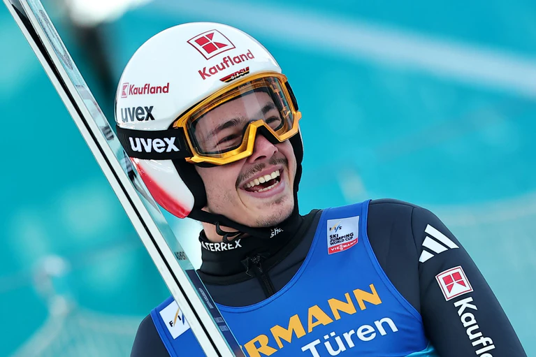 Hat wieder Spaß beim Fliegen: Philipp Raimund. (Archivbild) — © Daniel Karmann/dpa