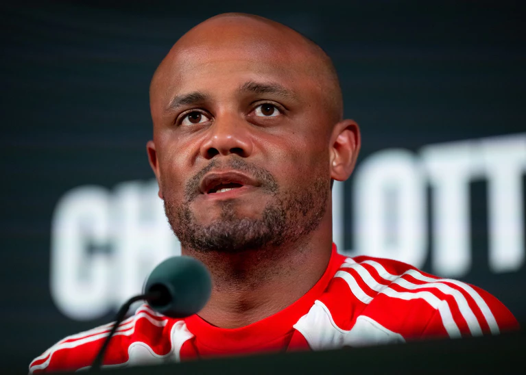 Vincent Kompany äußert sich zur WM-Rolle von Manuel Neuer. — © Sven Hoppe/dpa