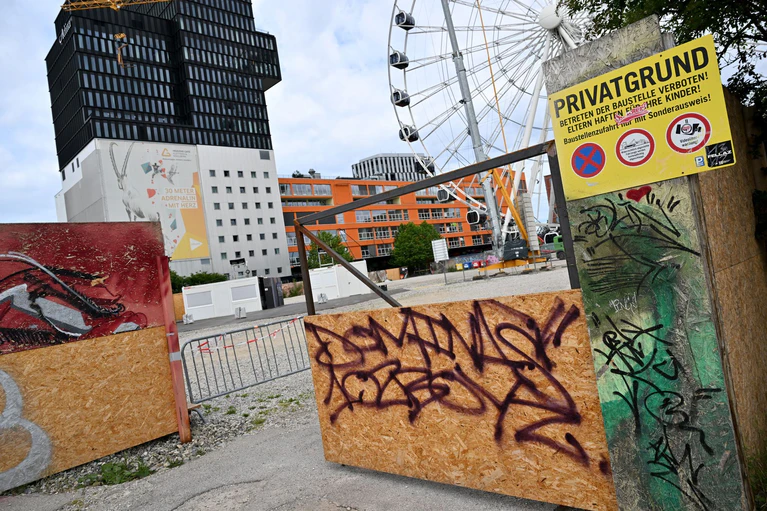 Der Freistaat Bayern hat viele Kulturbaustellen, an denen derzeit gearbeitet wird. — © Peter Kneffel/dpa