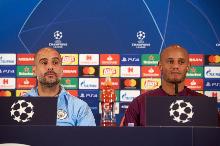 Kommt es in der Königsklasse zum Wiedersehen von Starcoach Pep Guardiola mit seinem einstigen Spieler Vincent Kompany? — © Thomas Frey/dpa