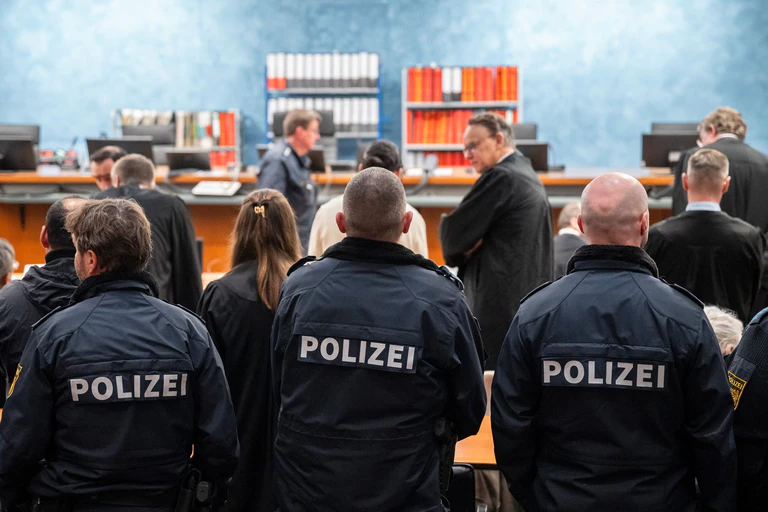 Ein Urteil dürfte erst im Oktober fallen. — © Daniel Vogl/dpa