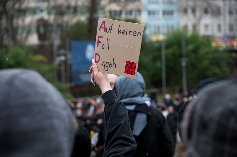 Protest gegen die AfD — © Daniel Vogl/dpa