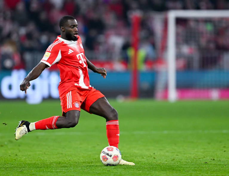 Kurz vor der Verlängerung: Dayot Upamecano. — © Sven Hoppe/dpa