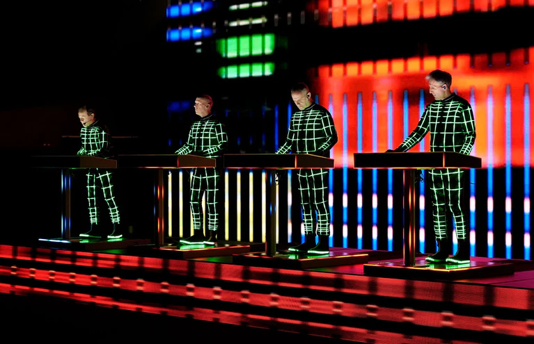 Die Band Kraftwerk startet eine neue Europa-Tournee. (Archivbild) — © Chris Pizzello/Invision/AP/dpa