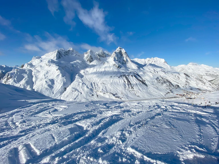 Am Arlberg in Österreich sind binnen 24 Stunden bis zu 60 Zentimeter Schnee gefallen. (Archivfoto) — © Stefanie Paul/dpa
