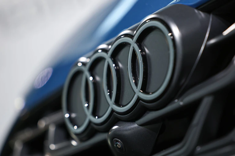Audi will nicht noch mehr Personal abbauen als schon angekündigt. (Archivbild) — © Daniel Löb/dpa