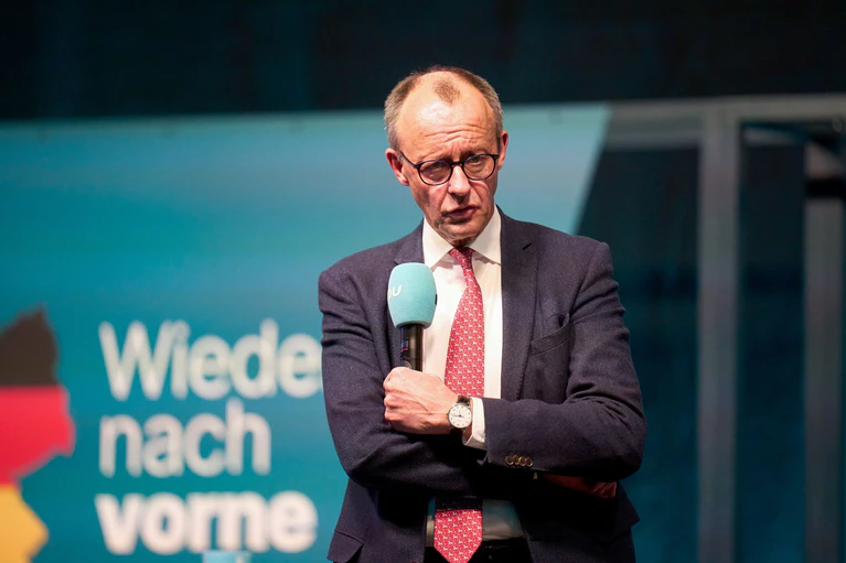 Friedrich Merz schließt Gespräche mit der SPD nach der Wahl nicht aus. (Archivbild) — © Thomas Frey/dpa