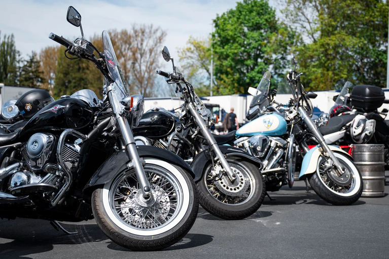 Bei dem Treffen geht es nicht nur um die Maschinen, sondern auch um Sicherheit. — © Daniel Vogl/dpa