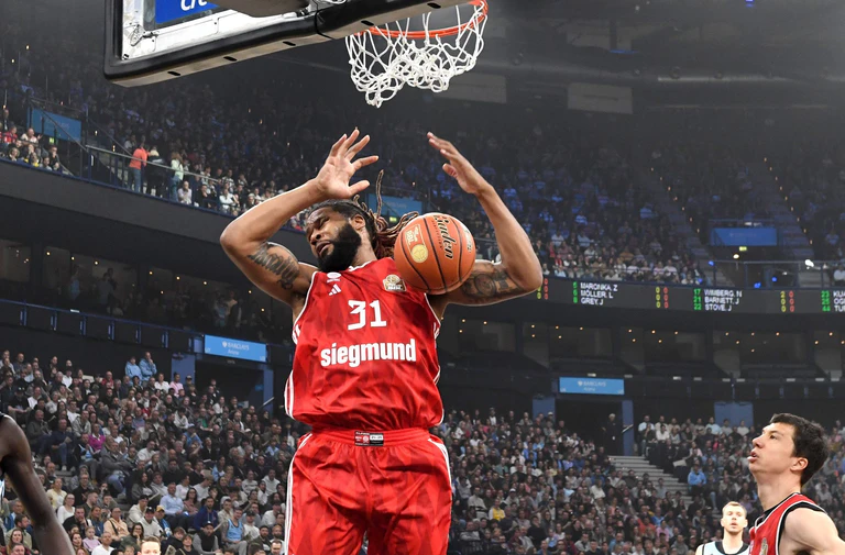 Devin Booker konnte die Bayern-Niederlage in Hamburg nicht verhindern. — © Michael Schwartz/dpa