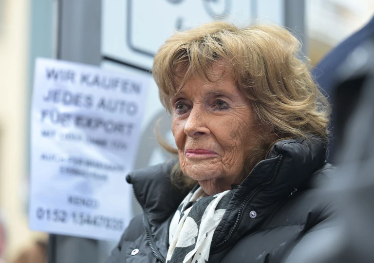 Charlotte Knobloch sieht einen Angriff auf  — © Malin Wunderlich/dpa