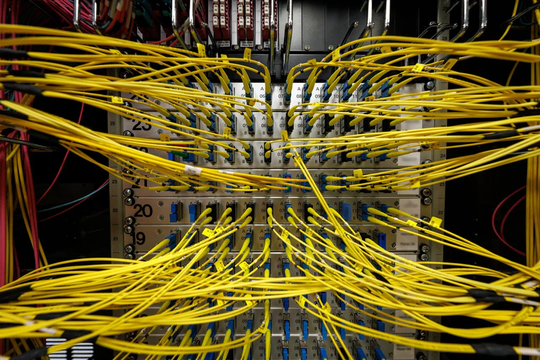 Das Software-Haus Datev wächst, auch weil Lösungen zur Digitalisierung im Geschäftsbetrieb immer mehr gebraucht werden (Archivbild).  — © Daniel Karmann/dpa