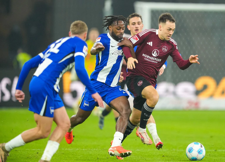 Weder Nürnberg noch Hertha erspielten sich viele Torchancen. — © Soeren Stache/dpa