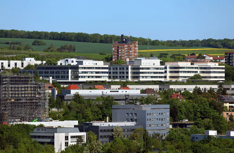 Die Uni Würzburg startet in die finale Phase des Exzellenzwettbewerbs. (Archivbild) — © Karl-Josef Hildenbrand/dpa