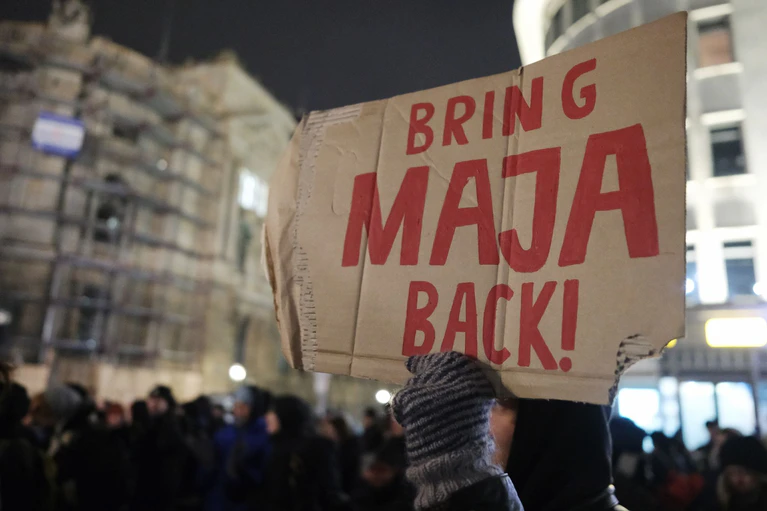 Demo in Leipzig. Auch in Nürnberg haben sich zahlreiche Menschen zu einer Solidaritätsbekundung versammelt. — © Sebastian Willnow/dpa