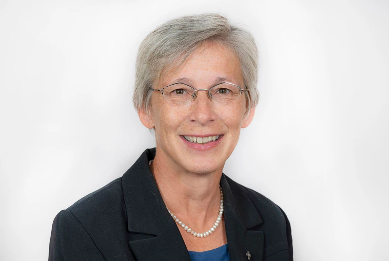 Die evangelische Dekanin Berthild Sachs wird am 1. März 2025 Regionalbischöfin des Kirchenkreises Bayreuth. — © Heike Rost/ELKB/Rost/dpa