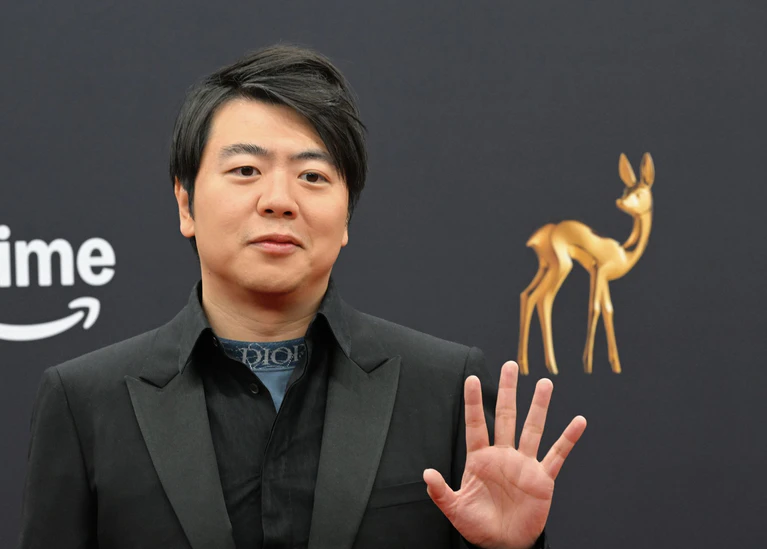 Star-Pianist Lang Lang hat einen erst kürzlich entdeckten Chopin-Walzer eingespielt. — © Felix Hörhager/dpa