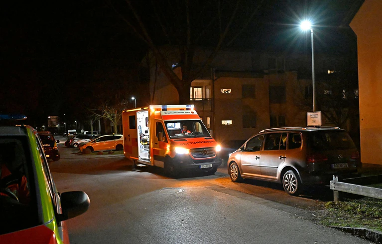 Der Mann wurde zur weiteren Aufklärung zur Kriminalpolizei in Rosenheim gebracht.  — © Uwe Lein/dpa