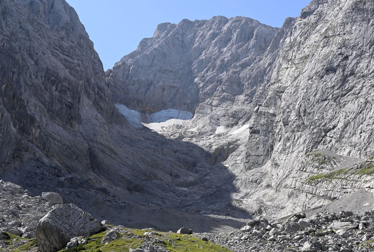 Auch der Blaueisgletscher hat den Prognosen nach nur noch wenige Jahre. — © Angelika Warmuth/dpa