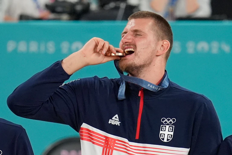 Jokic gilt als derzeit bester Basketballer der Welt. — © Michael Conroy/AP