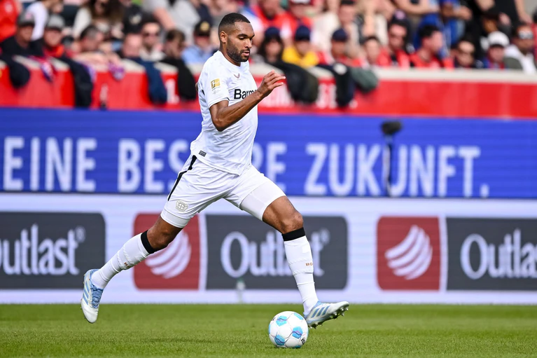 Der FC Bayern hat offenbar Jonathan Tah ein Angebot unterbreitet. — © Harry Langer/dpa