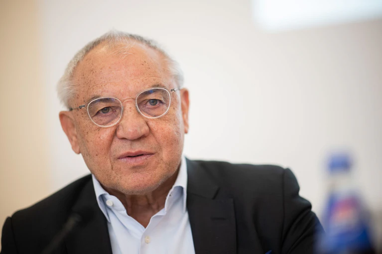 Felix Magath attestiert dem FC Bayern München ein Führungsproblem. — © Sebastian Gollnow/dpa