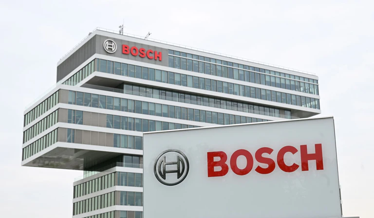 Bosch will erneut Stellen streichen - dieses Mal in Reutlingen. Auch eine Tochterfirma ist betroffen. (Archivbild)  — © Bernd Weißbrod/dpa