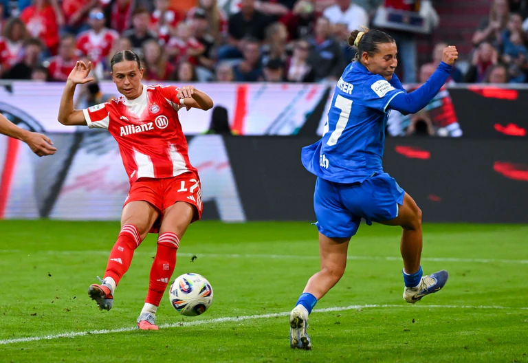 Bayern-Star Klara Bühl traf in dieser Szene zum Endstand. — © Sven Hoppe/dpa