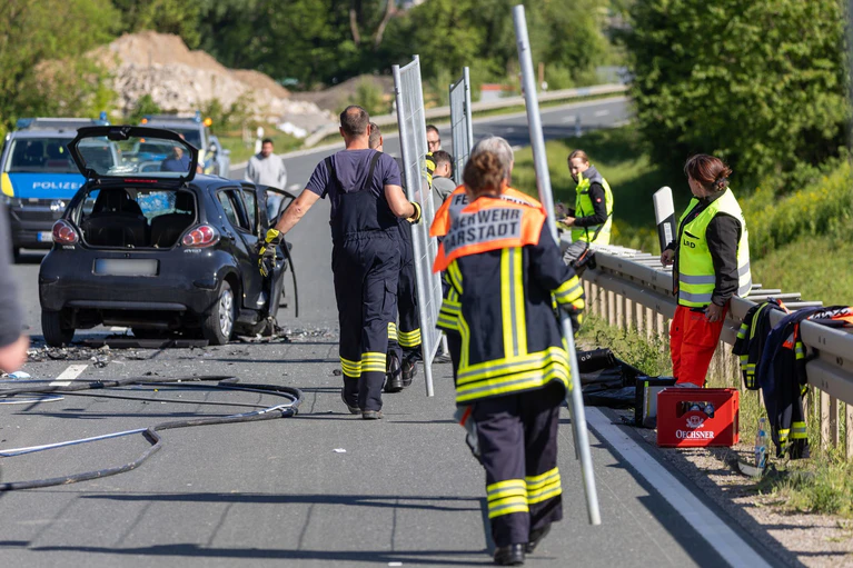 Rettungskräfte waren schnell vor Ort. — © Heiko Becker/dpa