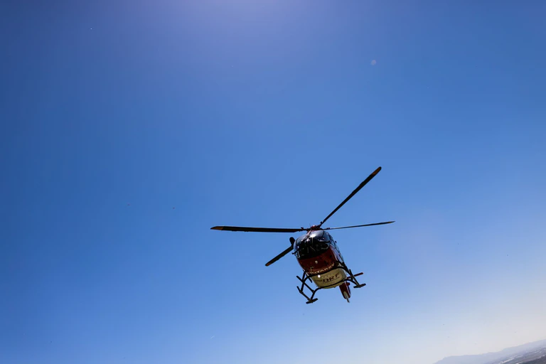 Ein Rettungshubschrauber brachte den Mann ins Krankenhaus. (Symbolbild) — © Philipp von Ditfurth/dpa