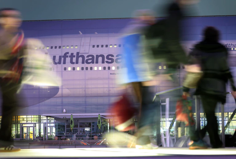 Nach den Pilotinnen und Piloten streikt nun das Kabinenpersonal bei der Lufthansa. (Archivbild) — © Karl-Josef Hildenbrand/dpa