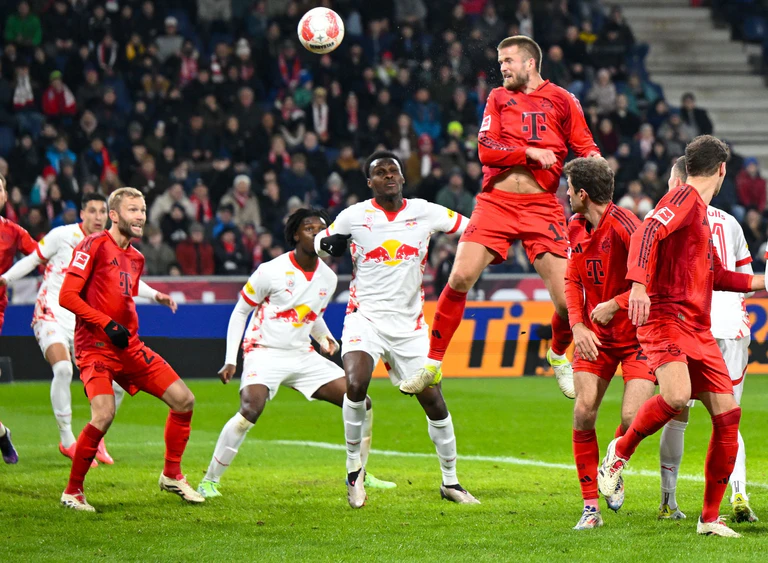 Eric Dier eröffnet den Münchner Torreigen mit seinem Kopfballtor. — © Sven Hoppe/dpa