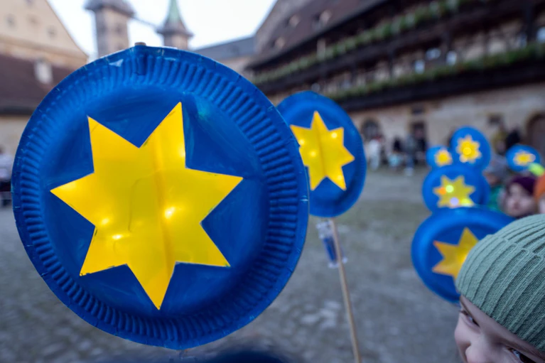 Landauf, landab feiern Kindergärten und Pfarreien in Bayern dieser Tage das Fest St. Martin. — © Pia Bayer/dpa