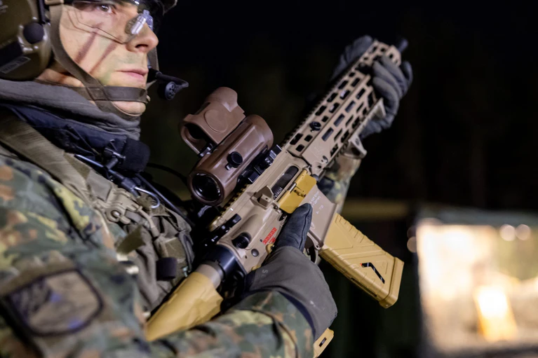 Bundeswehr erhält neues Sturmgewehr G95 — © Daniel Karmann/dpa